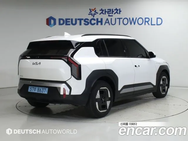 Kia EV3 — Фото автомобиля 2