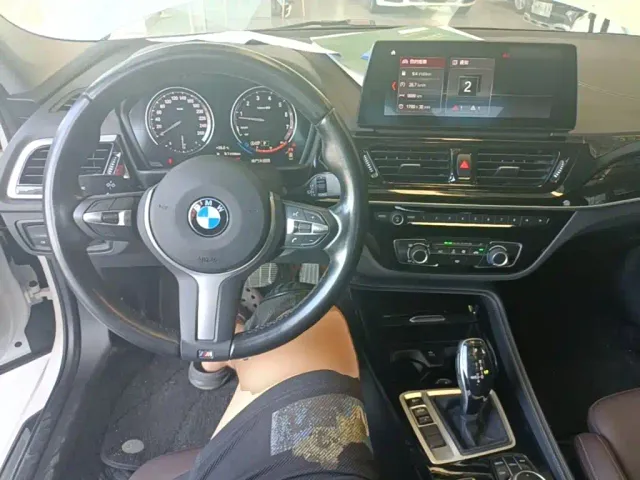 BMW 1 Series — Фото автомобиля 9