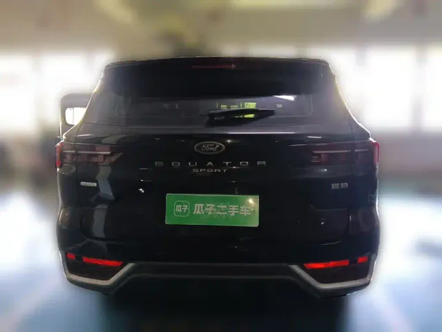 Ford Lingrui — Фото автомобиля 3