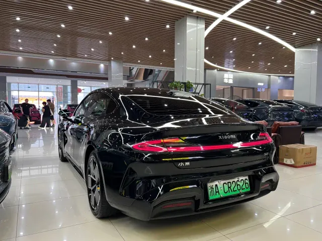 Xiaomi SU7 — Фото автомобиля 14