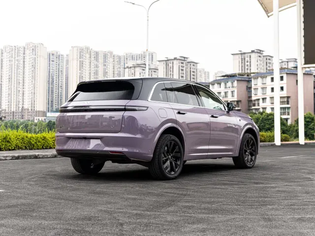 Li Auto L7 — Фото автомобиля 6