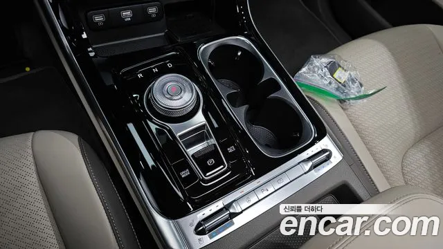 Kia Canival Carnival 4 поколение Бензин 9 мест Signature — Фото автомобиля 9