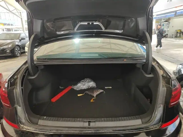 Volkswagen Passat — Фото автомобиля 18