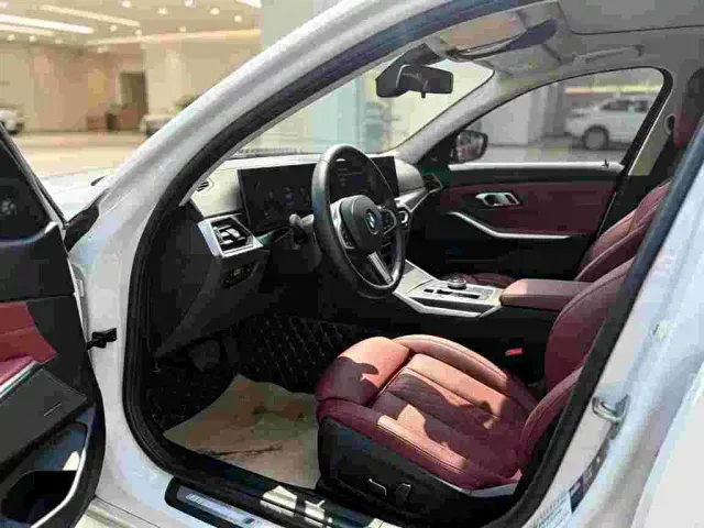 BMW 3 Series — Фото автомобиля 5