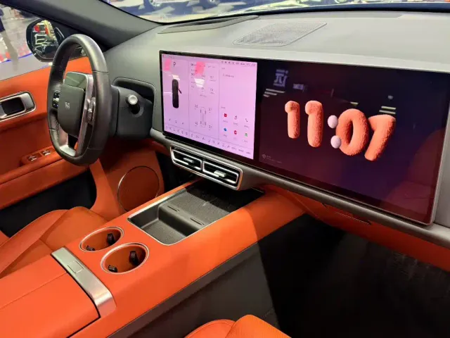 Li Auto L7 — Фото автомобиля 6
