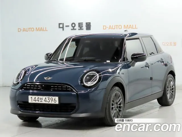 Фотография автомобиля — MINI Cooper 4th Gen