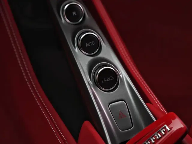 Ferrari F8 — Фото автомобиля 15