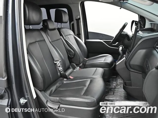 Hyundai Staria — Фото автомобиля 10