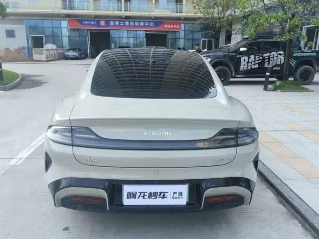 Xiaomi SU7 — Фото автомобиля 8