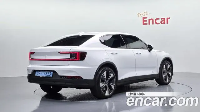 Polestar Polestar 2 — Фото автомобиля 2