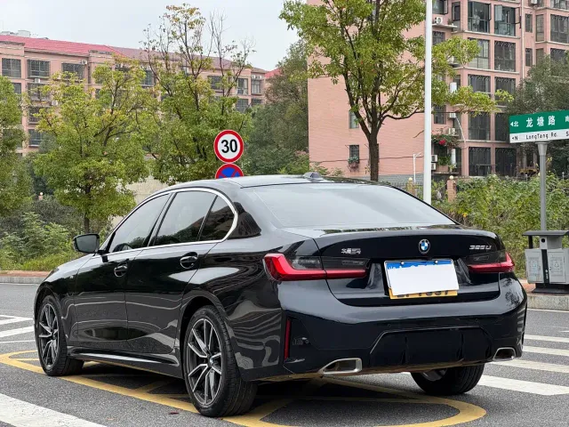 BMW 3 Series — Фото автомобиля 6