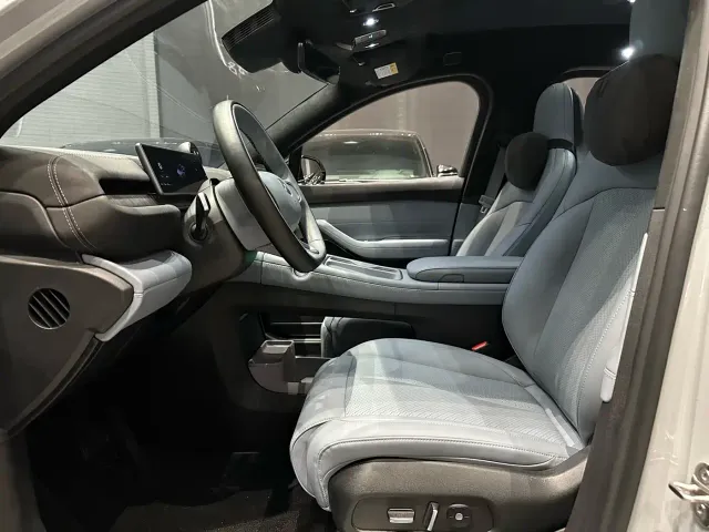 Nio EC6 — Фото автомобиля 10