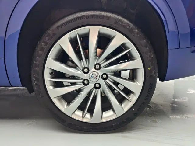 Buick Envision Plus — Фото автомобиля 15