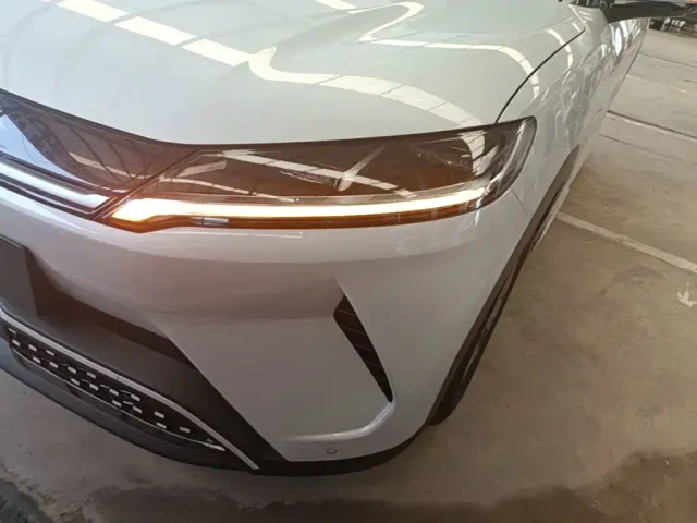 BYD Yuan UP — Фото автомобиля 23