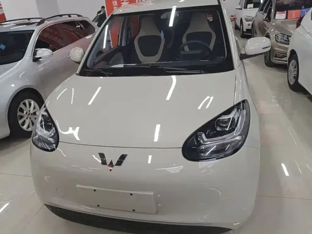 Wuling Bingo — Фото автомобиля 2