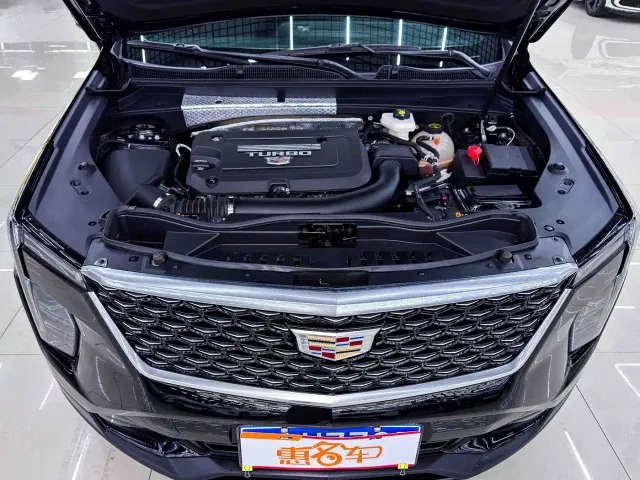Cadillac XT4 — Фото автомобиля 4