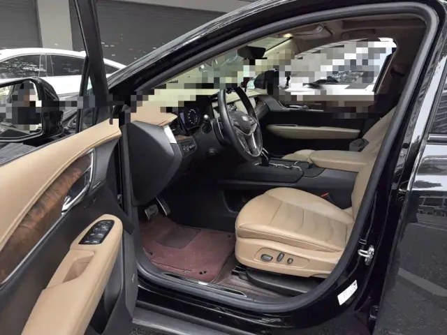 Cadillac XT5 — Фото автомобиля 12