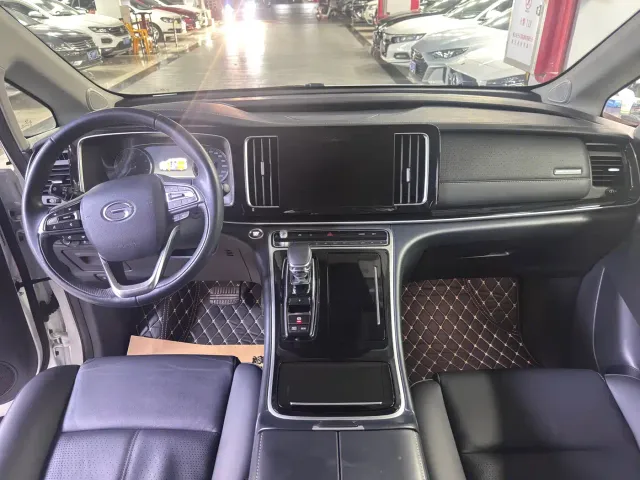 GAC Trumpchi M8 — Фото автомобиля 13