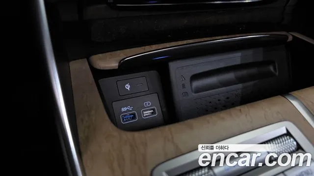 Genesis GV80 — Фото автомобиля 28