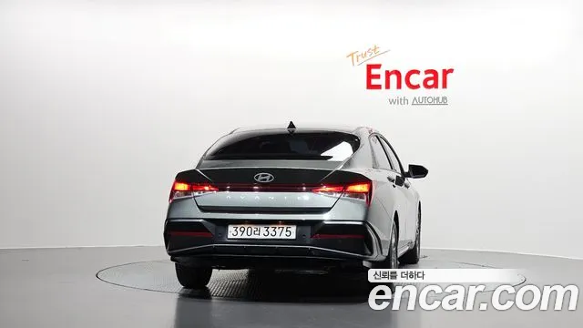 Hyundai Avante CN7 — Фото автомобиля 4