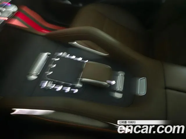 Mercedes-Benz GLE-Class — Фото автомобиля 10