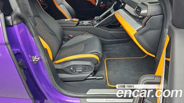 Lamborghini Urus — Фото автомобиля 18