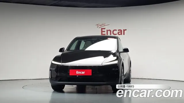 Tesla Model Y — Фото автомобиля 3