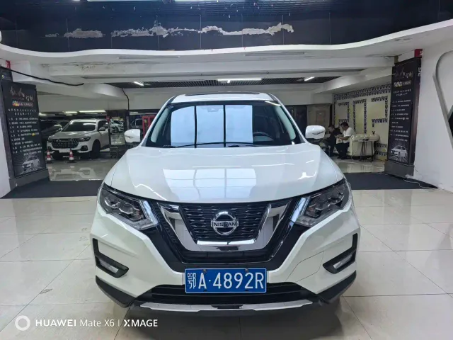 Nissan X-Trail 2022 Facelift 2.0L 2WD Smart Connect Ultimate Edition — Фото автомобиля 2