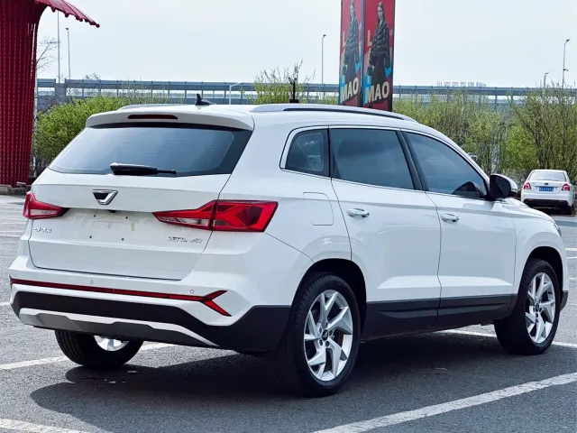 Jetta VS7 — Фото автомобиля 3