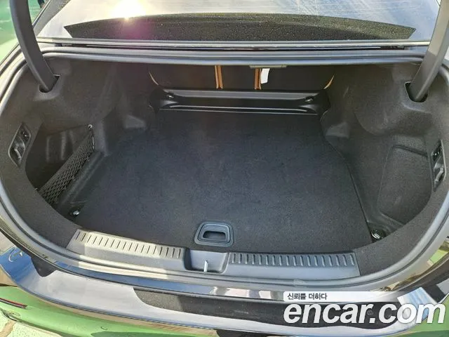 Mercedes-Benz E-Class W214 — Фото автомобиля 11