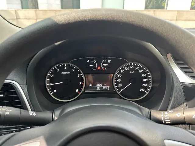 Nissan Sylphy — Фото автомобиля 9