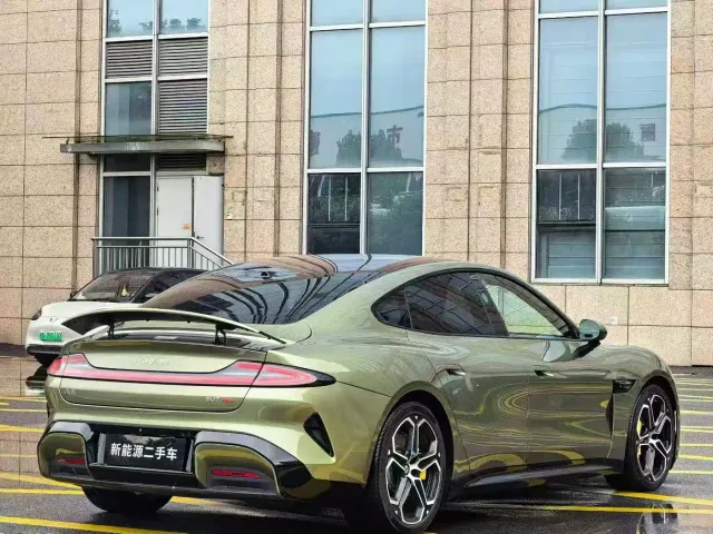 Xiaomi SU7 — Фото автомобиля 7