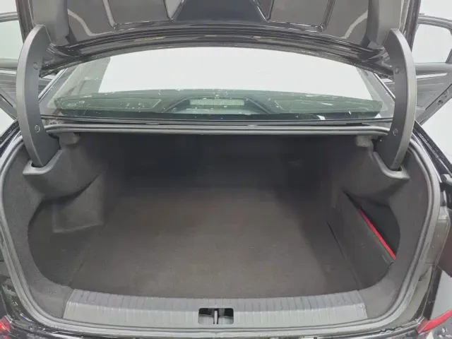 Volkswagen Passat — Фото автомобиля 7