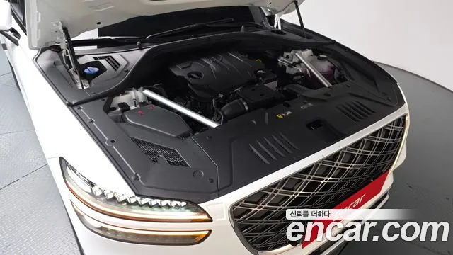 Genesis GV70 — Фото автомобиля 9