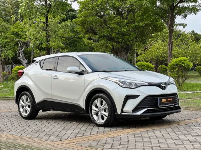 Toyota IZOA — Фото автомобиля 3