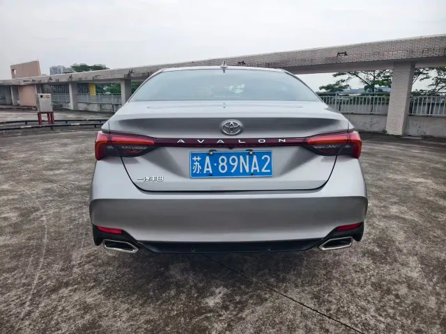 Toyota Avalon — Фото автомобиля 15