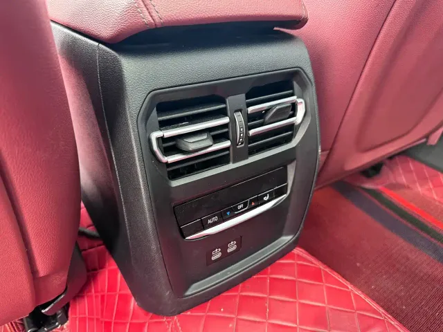 BMW 3 Series — Фото автомобиля 13