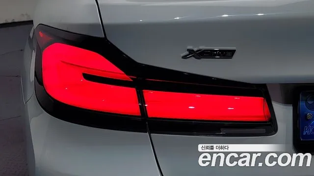BMW 5 Series G30 — Фото автомобиля 23