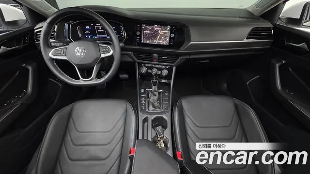 Volkswagen Jetta — Фото автомобиля 7