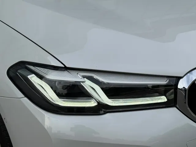 BMW 5 Series — Фото автомобиля 19