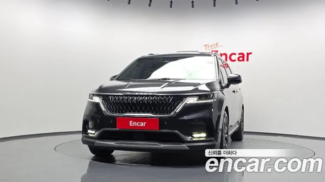 Kia Canival — Фото автомобиля 3
