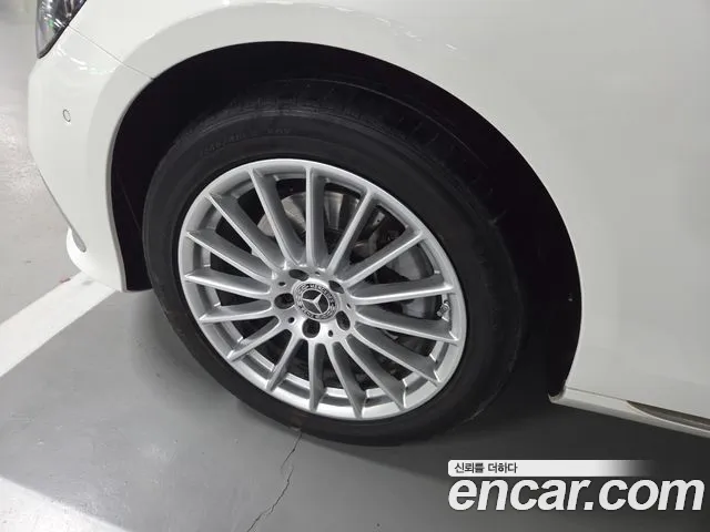 Mercedes-Benz E-Class W213 — Фото автомобиля 5