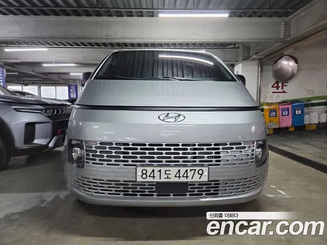 Hyundai Staria — Фото автомобиля 3