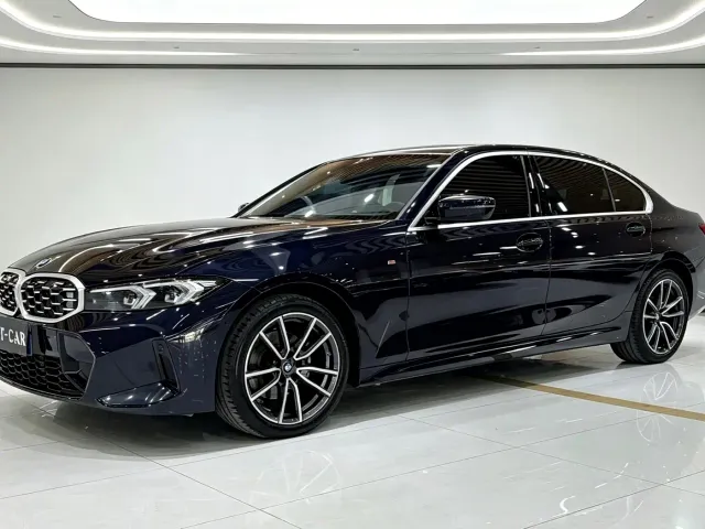 Фотография автомобиля — BMW 3 Series
