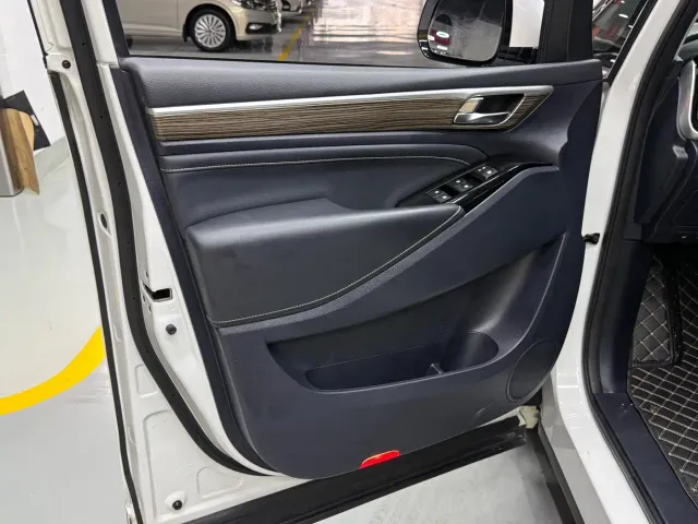 GAC Trumpchi M8 — Фото автомобиля 19