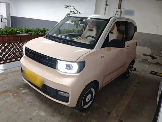 Фотография автомобиля — Wuling Hongguang Mini EV