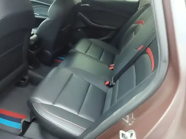 MG MG5 2022 180DVVT CVT Youth Flagship Edition — Фото автомобиля 16