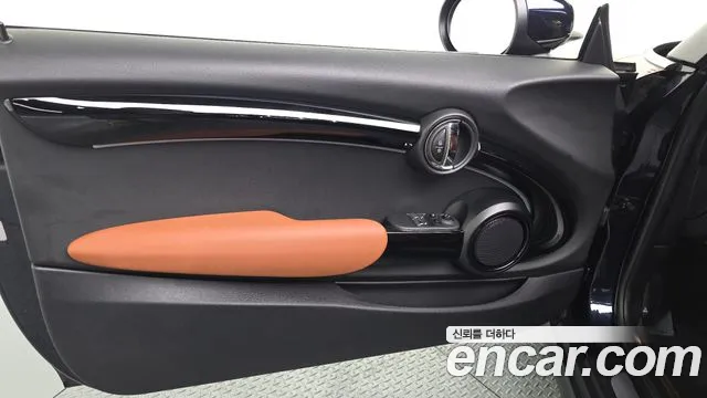 Mini Cooper — Фото автомобиля 24