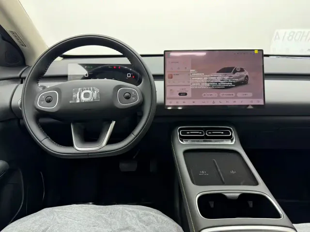 Changan Qiyuan Q05 — Фото автомобиля 15