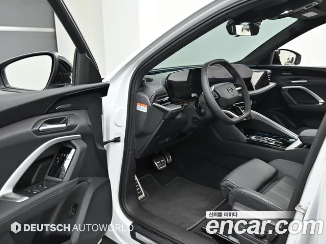 Audi Q5 45 TFSI quattro S Line Black Edition — Фото автомобиля 11